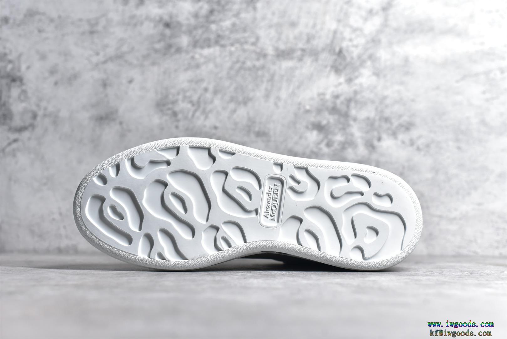 カジュアルシューズ スニーカー 板靴 白い靴暑い夏に軽やかな涼しげ好印象123%Alexander McQueen アレキサンダー・マックイーンブランド 品 コピー