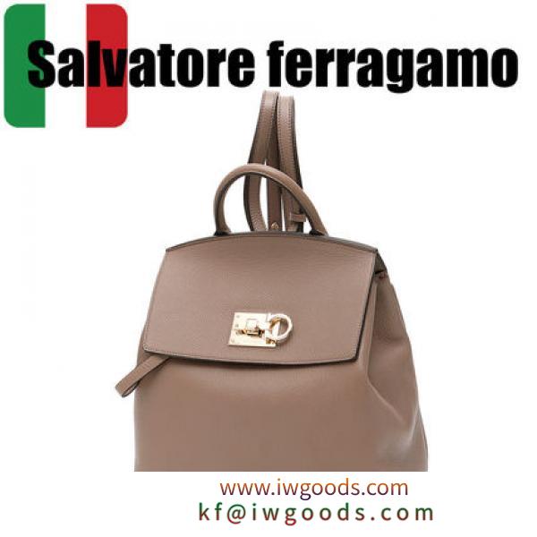 SALVATORE FERRAGAMO ブランド コピー The Studio レザー バックパック iwgoods.com:aqamka