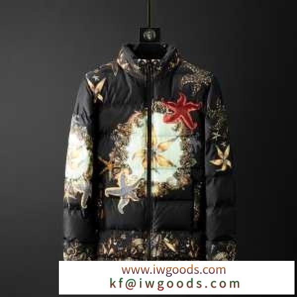 今年の冬のトレンドデザイン  メンズ ダウンジャケット 美しいスタイルに仕上げたい ヴェルサーチ 着こなしをマスターする iwgoods.com mayKvq