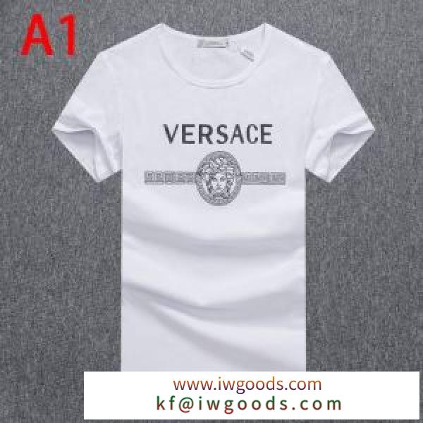 3色可選 ヴェルサーチこの時期の一番人気は  VERSACE ストリート感あふれ 半袖Tシャツ 2020モデル iwgoods.com 9PfGrC