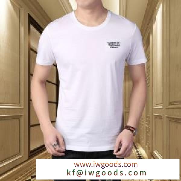 Tシャツ VERSACE 新作 こなれた雰囲気を醸し出すモデル メンズ ヴェルサーチ スーパーコピー 多色 2020限定 通気性 激安 iwgoods.com K9X9bm