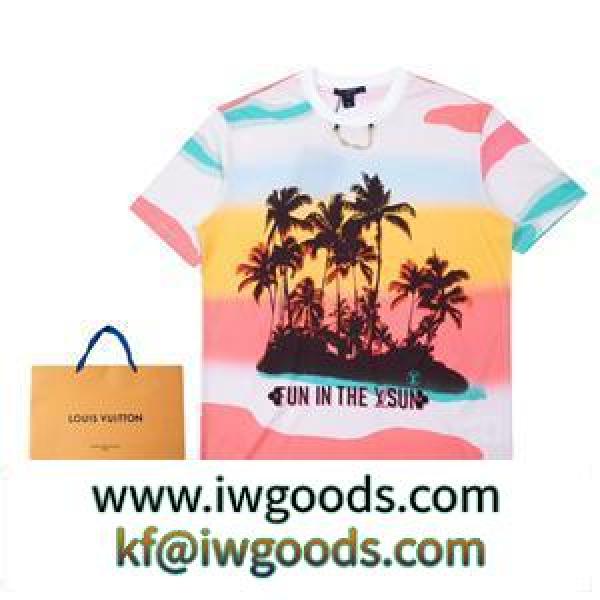 LOUIS VUITTON ルイヴィトン 半袖Tシャツ 偽物 夏らしいプリント チェーン付き 着れてオシャレに魅せれ iwgoods.com K1zCau