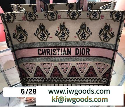 SS19 入手困難　超レア DIOR ブランドコピー商品 Book Tote スモール ブックトート iwgoods.com:tbz8yj-3