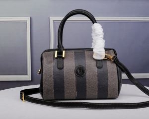 2色可選 ハンドバッグ フェンディ FENDI 王道級2021秋冬新作発売 秋冬の気分溢れるアイテム iwgoods.com b4jaWz-3