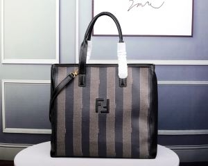 ハンドバッグ 2022年秋冬コレクションを展開中 今年に入り注目の秋冬N級品 フェンディ FENDI iwgoods.com my0Dyi-3