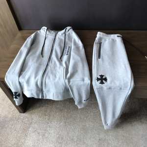 秋冬人気色おすすめCHROME HEARTS ZIP HOOD ジップ パーカー クロムハーツ スウェットシャツ ジャケット エレガント 限定セール iwgoods.com 8HvmSv-3