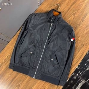 モンクレール MONCLER 2色可選 ブルゾン 2020年秋に買うべき きちんと見えて暖かい大人コーデ iwgoods.com 9niqui-3