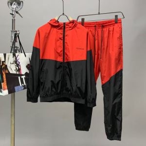 今最も勢いのある  ジバンシー GIVENCHY 絶大な支持を得る人気 上下セット 2020春夏アイテムが登場 iwgoods.com HfCyCi-3