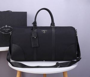 プラダファッションに取り入れよう  PRADA 限定アイテム特集 スーツケース iwgoods.com 9TzWrC-3