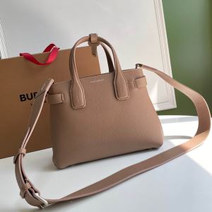 海外でも大人気 レディースバッグ バーバリー 日本未入荷カラー BURBERRY 注目を集めてる iwgoods.com HTjKbe-3