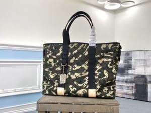 ルイヴィトン ショルダーバッグ 新作 日常的な洒落度を高めるアイテム レディース コピー Louis Vuitton おしゃれ VIP価格 iwgoods.com Tn0zKv-3