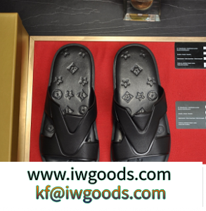 話題の商品☆LOUIS VUITTONサンダルコピールイヴィトン男性靴春夏2022人気最新コレクションブラックホワイト iwgoods.com DeO1Pv-3