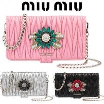 ★MIUMIU ブランドコピー通販★チェーン付き♪手帳型iPhone 6/7Plusケース＊3色 iwgoods.com:92r5i3