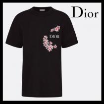 【DIOR スーパーコピー】DIOR スーパーコピー AND SORAYAMAのワッペンとプリント入り Ｔシャツ iwgoods.com:5gjsgn