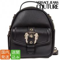 送関込み★VERSACE 偽物 ブランド 販売 Jeans COUTURE スーパーコピー★ロゴプレート ミニリュック iwgoods.com:94tawf