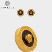 【VERSACE スーパーコピー】樹脂メデューサ ピアス スタッド iwgoods.com:2oaqi3