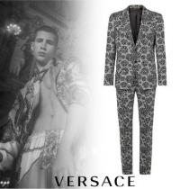 VERSACE スーパーコピー ハイビスカスプリント ウール混 スーツ ブレザー&パンツ iwgoods.com:1k8x8t