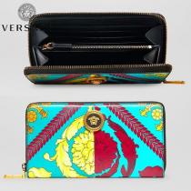 【VERSACE 偽物 ブランド 販売】バロッコトラベルプリントウォレット iwgoods.com:rdu2da