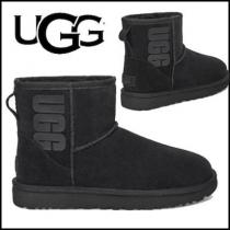 【UGG ブランド コピー】ロゴブーツ CLASSIC MINI  RUBBER LOGO BK iwgoods.com:pwzct4