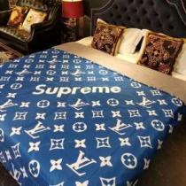 現在流行中Supreme x LOUIS VUITTONモノグラム 布団カバー ブランド コピー シュプリーム 4点セット 寝具 静電気防止加工 iwgoods.com bOHrSr