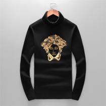 新作入荷100%新品　ヴェルサーチスーパーコピー長袖ｔシャツ VERSACE　呼び声が高い新名品　発売極限状態 iwgoods.com ru81Tf