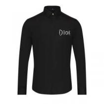シャツ メンズ ディオール 落ち着き感と大人感が漂うアイテム 2021新作 DIOR コピー ブラック ホワイト ロゴ ブランド 品質保証 iwgoods.com H1XDem