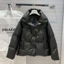 プラダ PRADA 大人っぽい雰囲気が感じ ダウンジャケット　今季らしい着こなし存在感　2色可選　人気ランキング2020秋冬新作 iwgoods.com q4zqGz