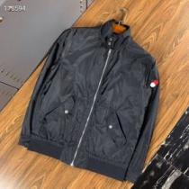 モンクレール MONCLER 2色可選 ブルゾン 2020年秋に買うべき きちんと見えて暖かい大人コーデ iwgoods.com 9niqui