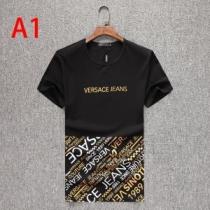 半袖Tシャツ 限定カラーの 3色可選 ヴェルサーチ 新しいファッションの流れ VERSACE 2020最新人気高い iwgoods.com 5HTriC