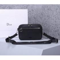 ディオール バッグ 定番 軽さをシックにプラス DIOR ショルダーバッグ メンズ コピー　ブラック 日常 おしゃれ 最高品質 iwgoods.com DCCK5z