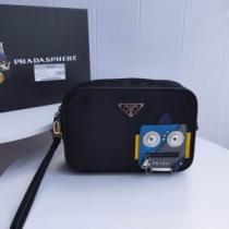 きちんとコーデが完成 PRADA クラッチバッグ メンズ ユニーク プラダ コピー カジュアル デイリー ブランド 最安値 iwgoods.com aaaiyy