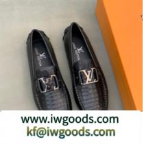大人気新品☆LOUIS VUITTON新作靴メンズ ルイヴィトンコピー☆2021カジュアルスタイル黒色 iwgoods.com LHbK5v