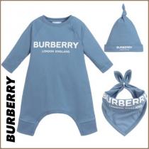 ベビー【BURBERRY 激安スーパーコピー】ロゴ×ブルー 3点 ギフトセット 1M...
