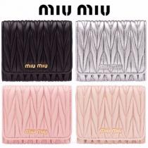 ★MIUMIU ブランドコピー商品★3つ折り♪レザー*折りたたみ財布＊4色☆5MH0...