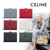 【CELINE 激安コピー】19SS パリから新作☆ミディアム ストラップウォレット...