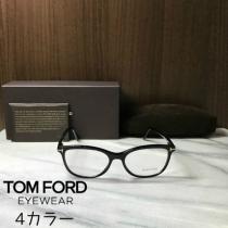 【送料、関税込】TOM FORD ブランド 偽物 通販 オーバルメガネ　TF5388...