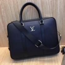 限定カラーのLouis Vuittonビジネスバッグ おしゃれ 30代男性にヴィトン...