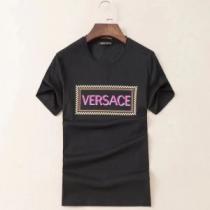 洗練された品のある限定品 ヴェルサーチ Tシャツ コピー メンズ VERSACE ３色可選 ロゴいり 2020人気 限定新作 最低価格 iwgoods.com meq81b-1