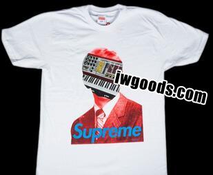 大胆不敵なアイテムシュプリーム　Supreme 15SS Synhead Tee 着用感にシンヘッドTシャツ.  www.iwgoods.com