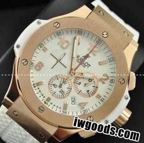 実用的なウブロ メンズ腕時計 大人が持つには格好の6針クロノグラフ 日付表示 ゴールド 45MM ゴールド www.iwgoods.com