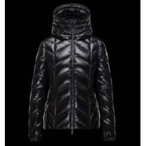 ～希少! 2021秋冬 MONCLER モンクレール ダウンジャケット