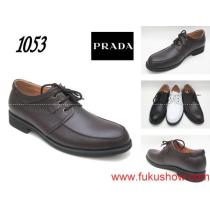 PRADA 2021秋冬新作