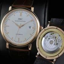 スイスムーブメント 3針 スゴイ人気   自動巻き 日付表示 夜光効果  男性用腕時計 IWC クオーツ メンズ腕時計