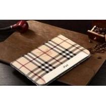 長らく愛用できるアイテム　秋冬 BURBERRY バーバリー　今季セール　 iPadケース カバー