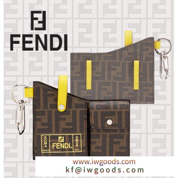 【FENDI ブランドコピー通販】FF ローマ/アモール ポケット付きチャーム iwgoods.com:kvc1ye